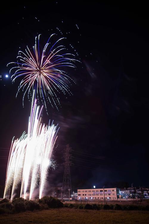 夜空を彩る花火