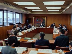 福岡県医療対策協議会に出席する平井一三市長