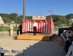 あいさつをする平井一三市長