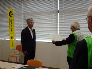 シルバー人材センターから要請を受ける平井一三市長