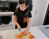料理をしている写真