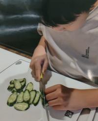 料理をしている写真
