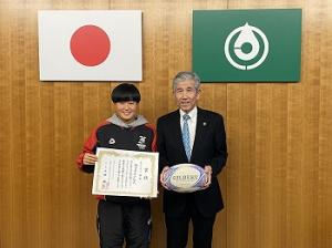 第30回全国ジュニア・ラグビーフットボール大会で優勝した古田史絵里さん1