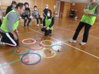 レクリエーション実習をしている写真です。