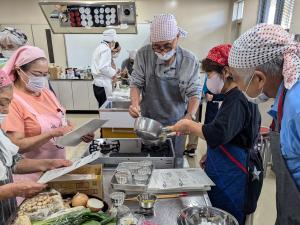 地域での料理教室の写真です