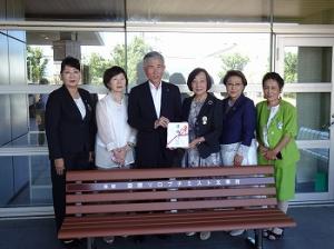 国際ソロプチミスト太宰府よりベンチの寄贈