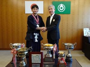 表敬　藤島心さん　剣道