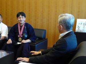表敬　藤島心さん　剣道
