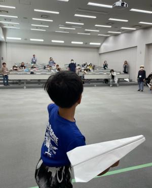 折り紙ヒコーキ講座のようす
