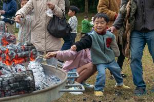 過去の「焚き火を楽しもう」のようす
