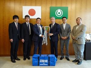 筑紫野市管工事協同組合から給水栓の寄贈