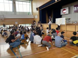 紙ヒコーキ大会　昨年度の様子