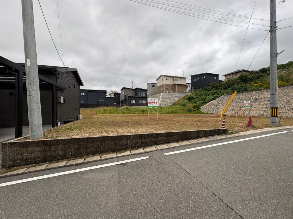 売却物件８遠景写真